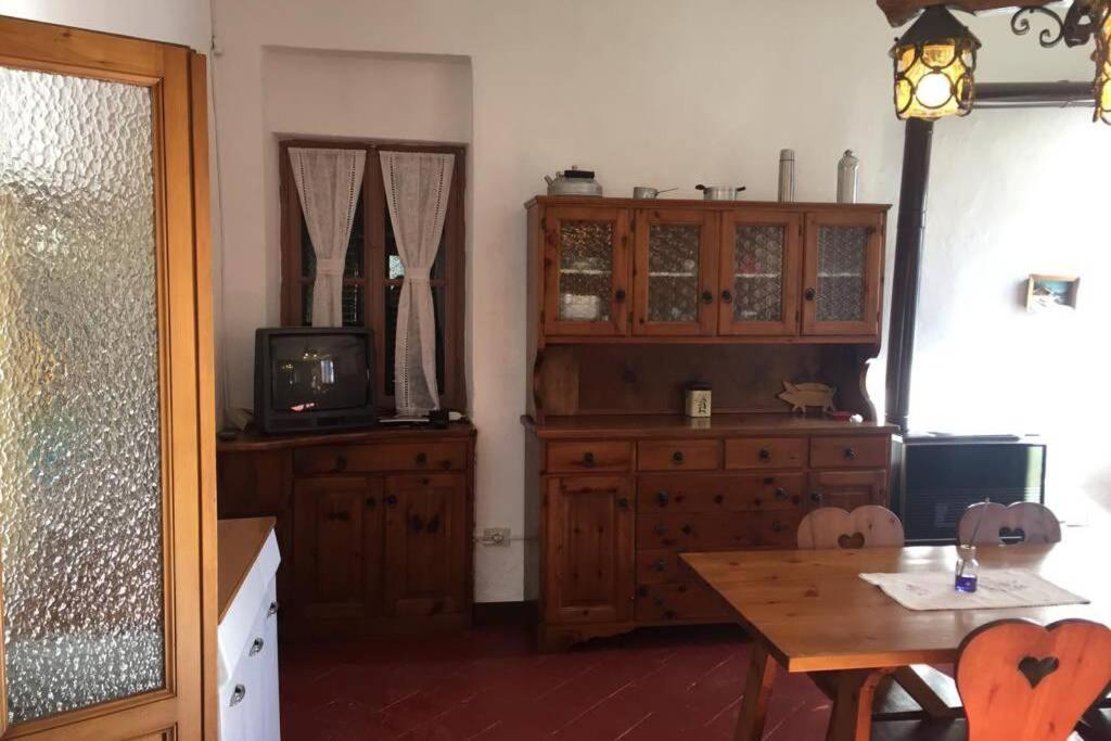 Nel Set Di Piccolo Mondo Antico Villa Viola Valsolda Ngoại thất bức ảnh