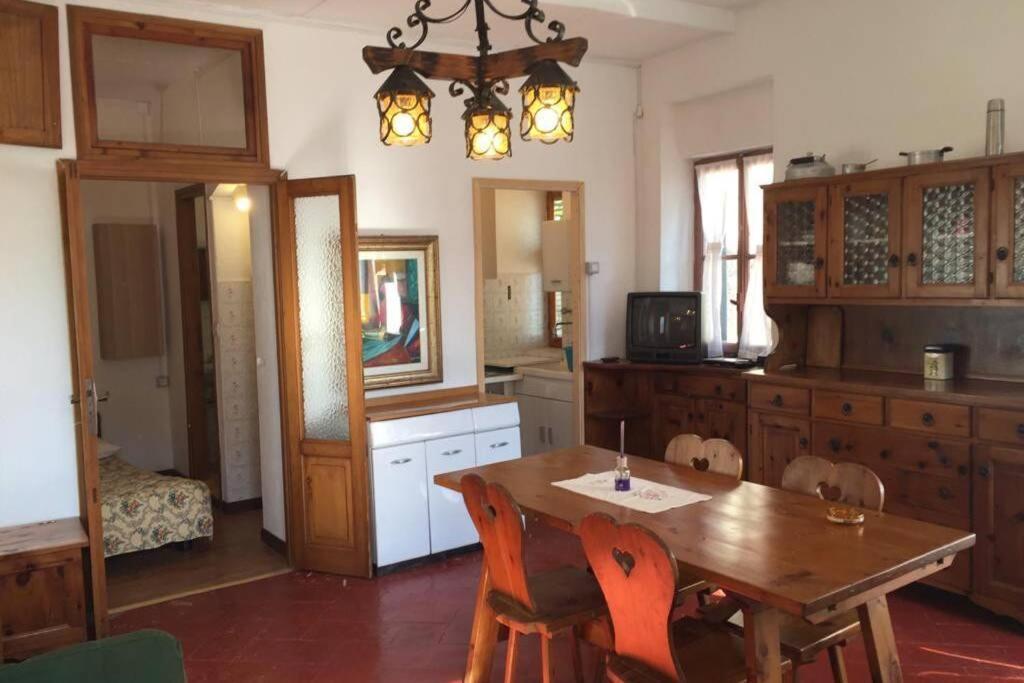 Nel Set Di Piccolo Mondo Antico Villa Viola Valsolda Ngoại thất bức ảnh