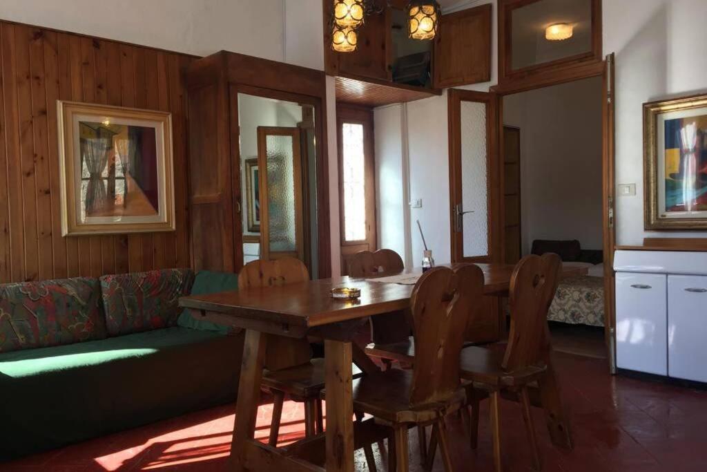 Nel Set Di Piccolo Mondo Antico Villa Viola Valsolda Ngoại thất bức ảnh
